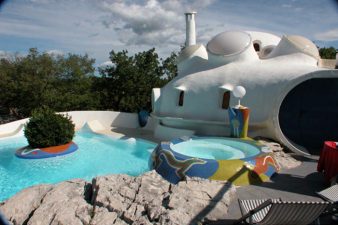 maison bulle Claude et Joël Unal en Ardèche