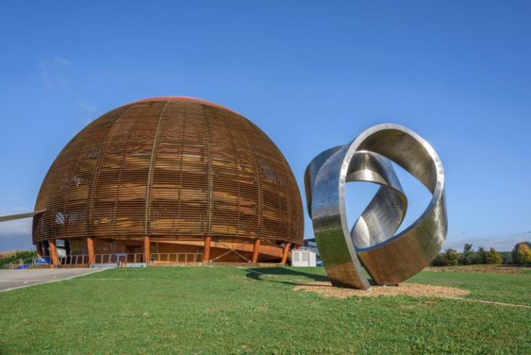D me Le Globe De La Science Et De L Innovation Du CERN Chantier Et d-me-le-globe-de-la-science-et-de-l-innovation-du-cern-chantier-et