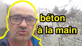 Béton à la main