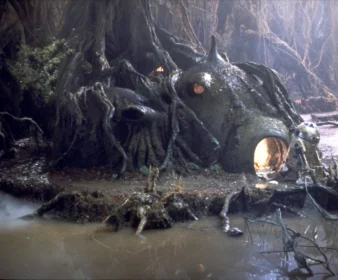 photo de la maison bulle de maitre yoda dans la guerre des étoiles