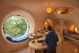 image ia, création d'une chambre d'ado a partir d'une photo interieure de la maison bulle de Joel unal, avec cuisine, hamac, coin bureau, lit